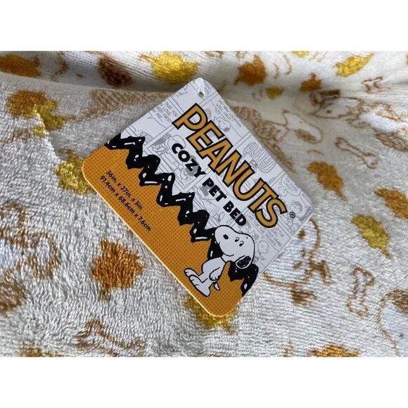 PEANUTS SNOOPY Pillow Cozy Pet BED Super Soft Beige Autumn Fall Leaves Bones NEW - Picture 2 of 16